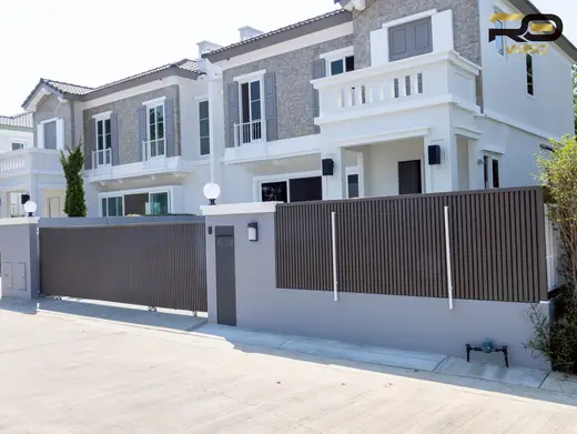 ระแนงทึบเซาะร่อง 4 ช่อง — รูปหน้างานจริงรูปที่ 13