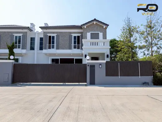 ระแนงทึบเซาะร่อง 4 ช่อง — รูปหน้างานจริงรูปที่ 16